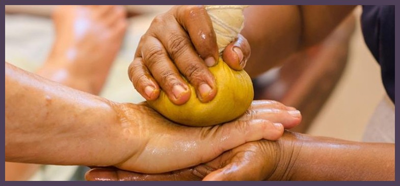 Massage ayurvédique kizhi Massage ayurvédique kizhi